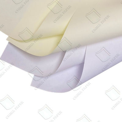Harga yang bagus Pulp Kayu 50-200gsm Woodfree Offset Paper Roll Bond Paper Untuk Penerbitan & Pencetakan on line